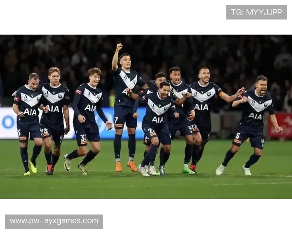 赛场瞬间:第四节北京队紧咬比分,王强的逆袭成为赛事焦点!,北京队战绩 赛场瞬间:第四节北京队紧咬比分,王强的逆袭成为赛事焦点!,北京队战绩